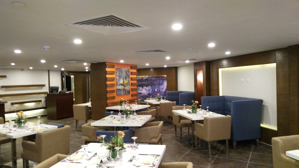 Eastern Al Montazah Hotel 56/66