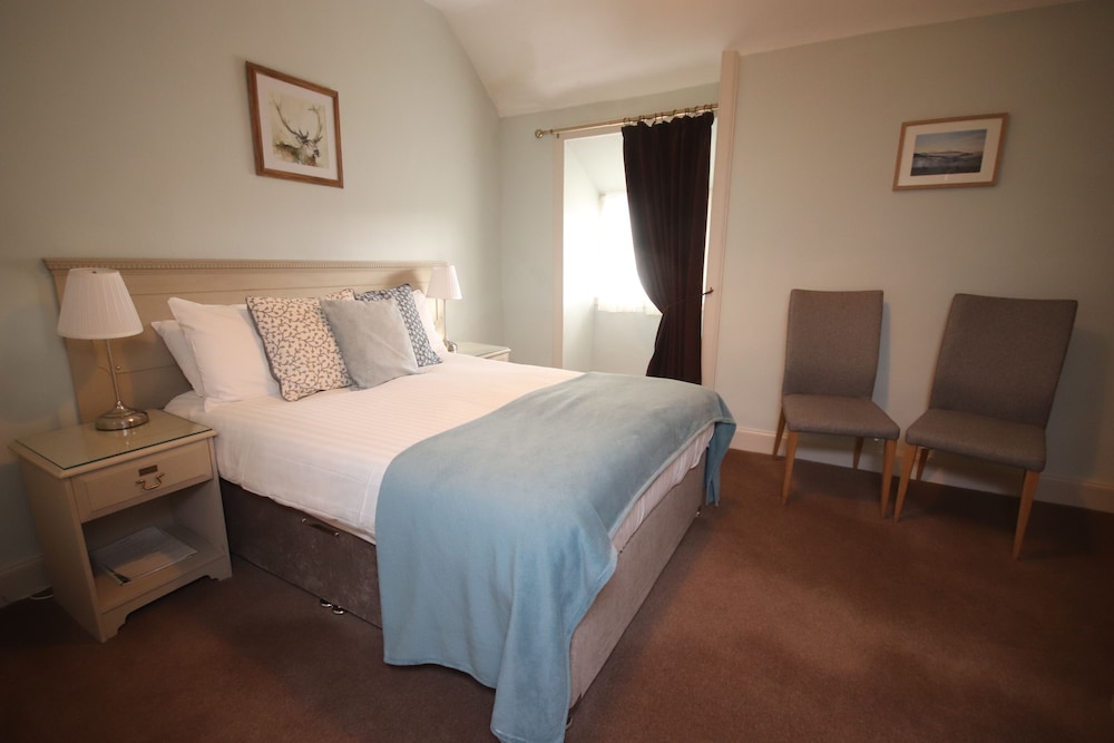 Inglestone House 15/50
