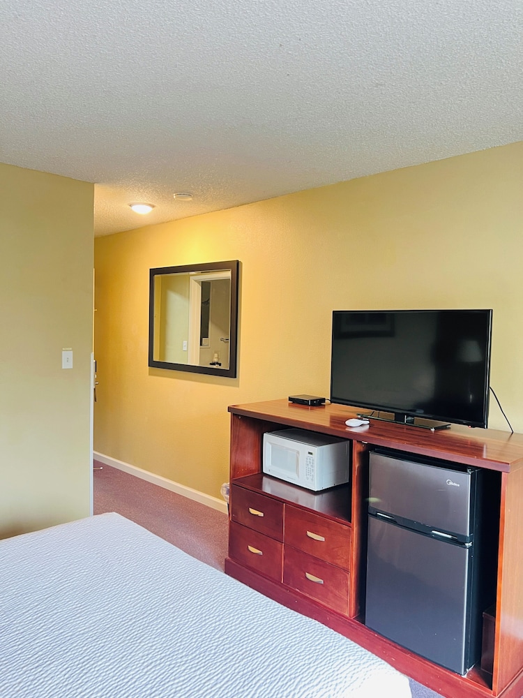 Travelodge by Wyndham Canyonville 37/45