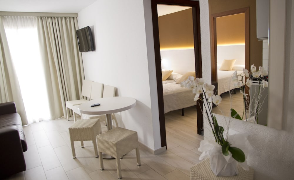 Aparthotel Miami Park 46/58