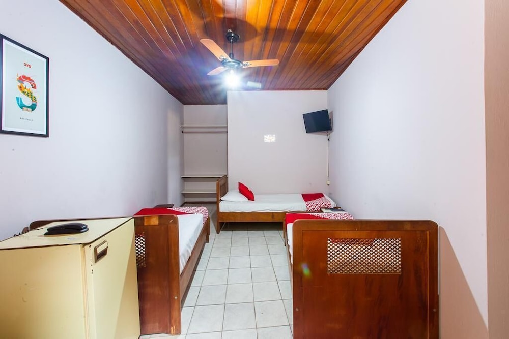 America Hotel Jacarei 49/58
