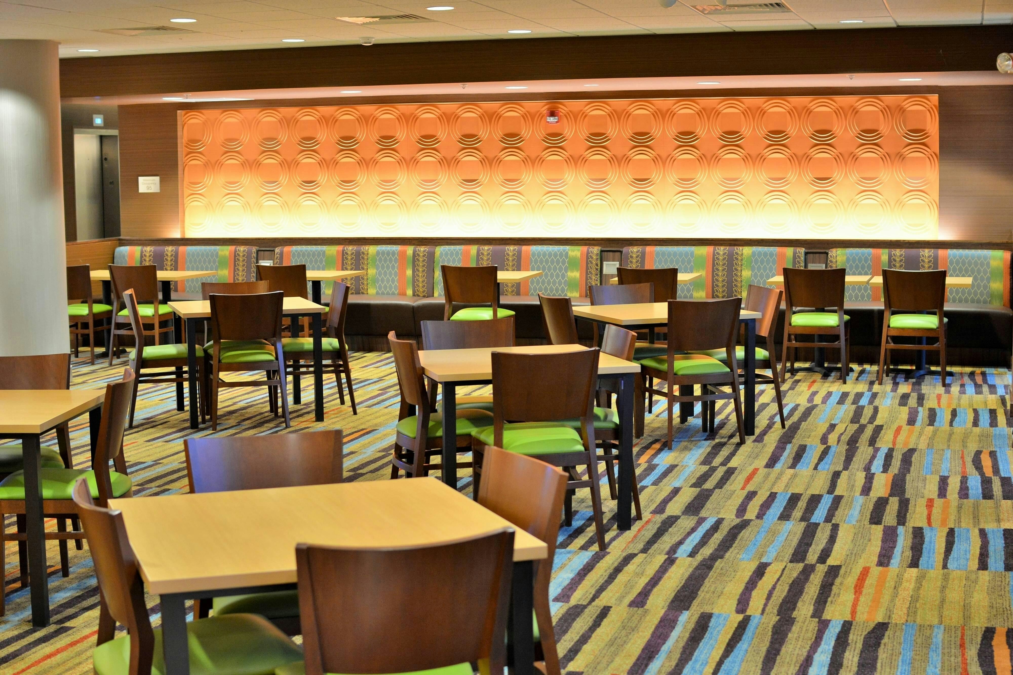 Fairfield Inn Suites Omaha Northwest 31/43