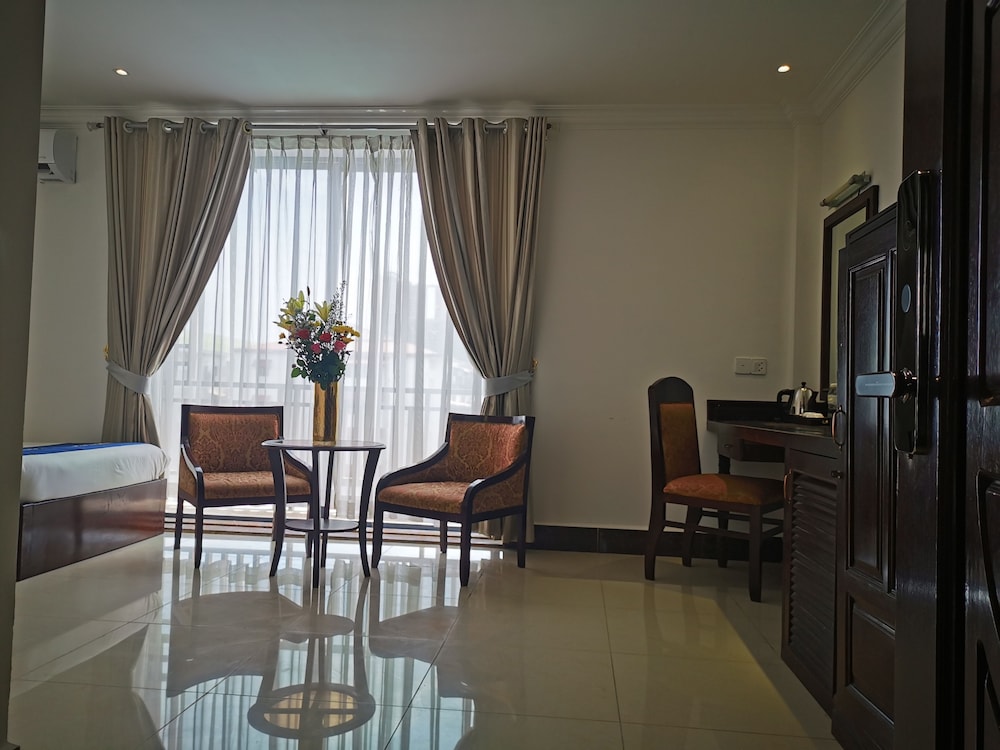 Rain Rock Hotel 28/46