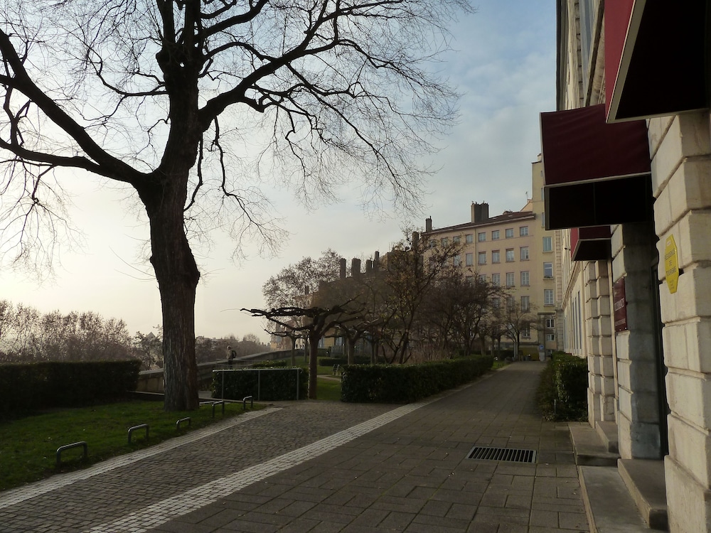 surroundings