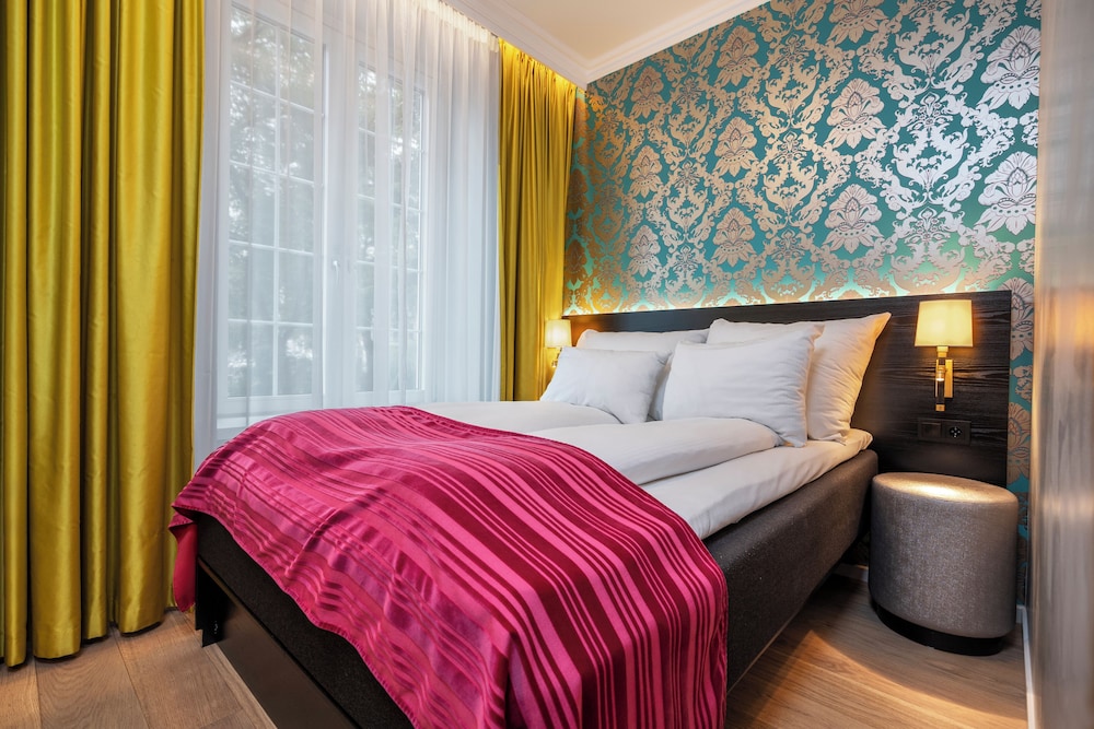 STANDARD, TWIN BEDS