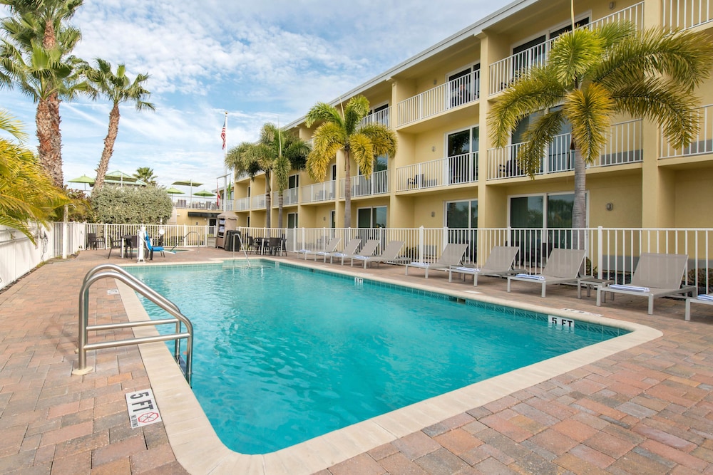 Treasure Bay Hotel and Marina 1/63