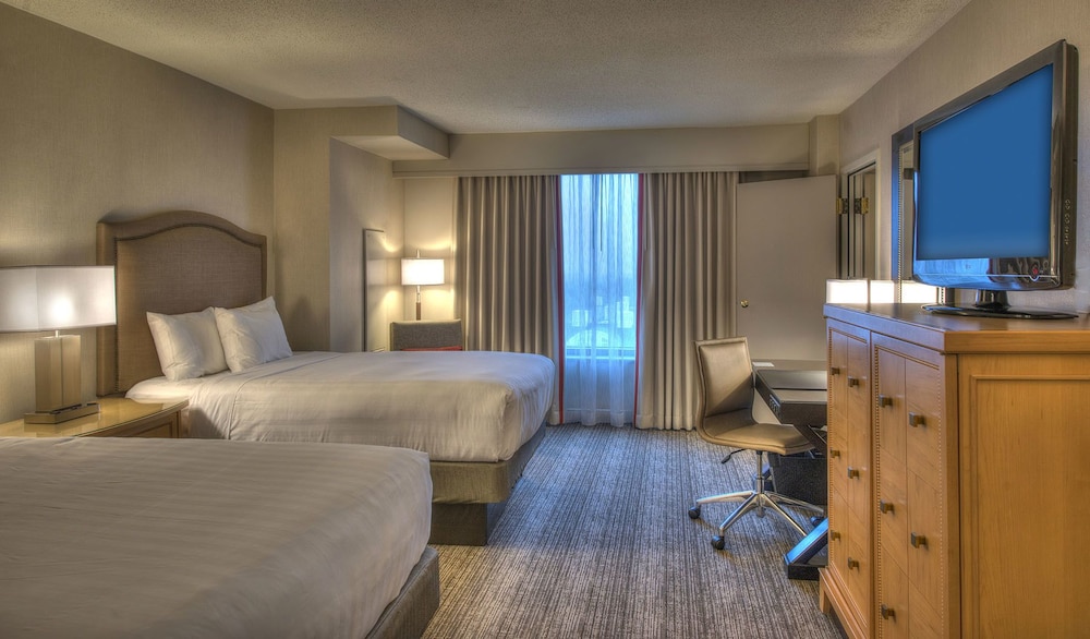 Hyatt Regency Reston 30/83