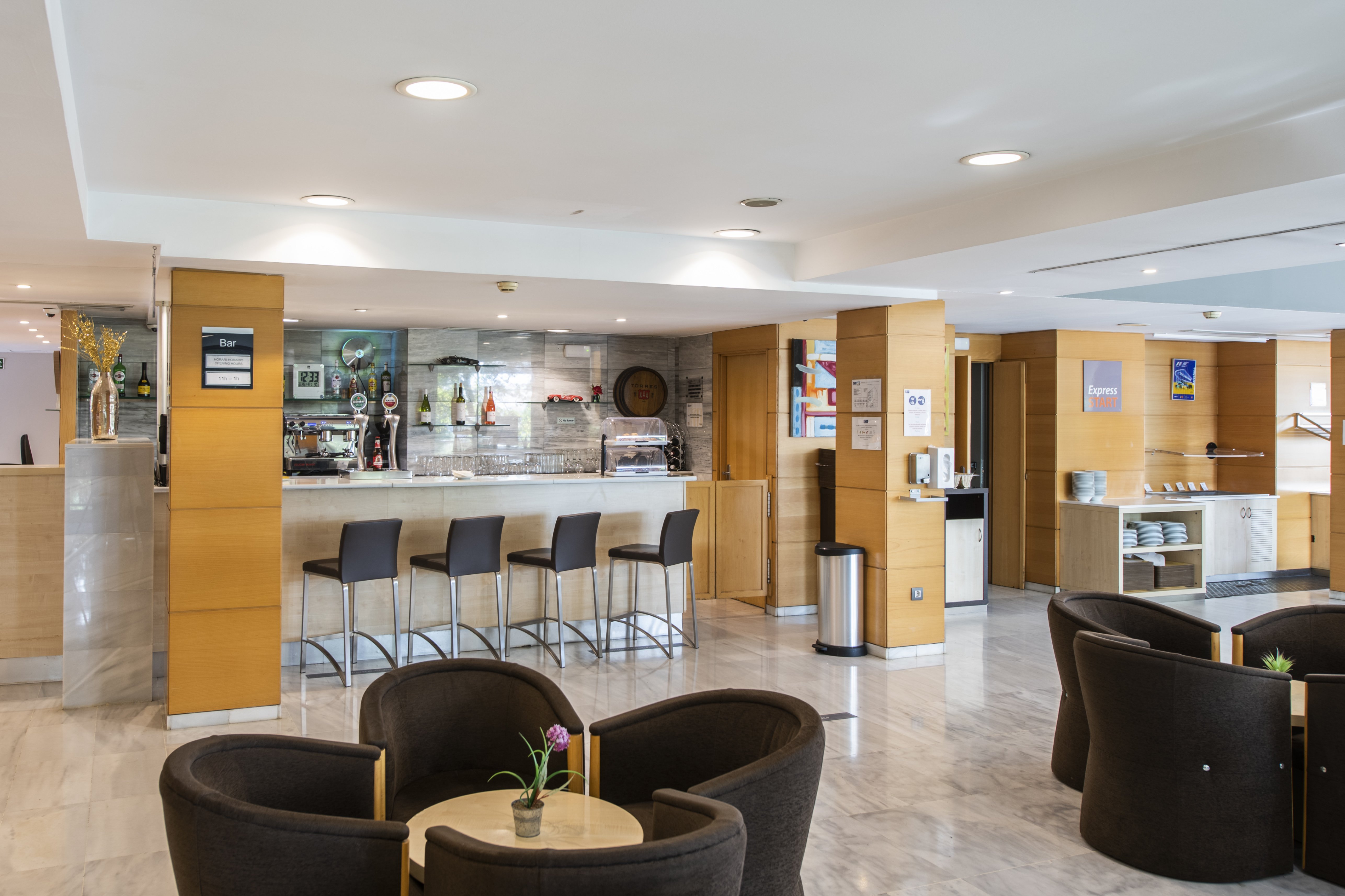 Holiday Inn Express Barcelona Montmelo 12/15