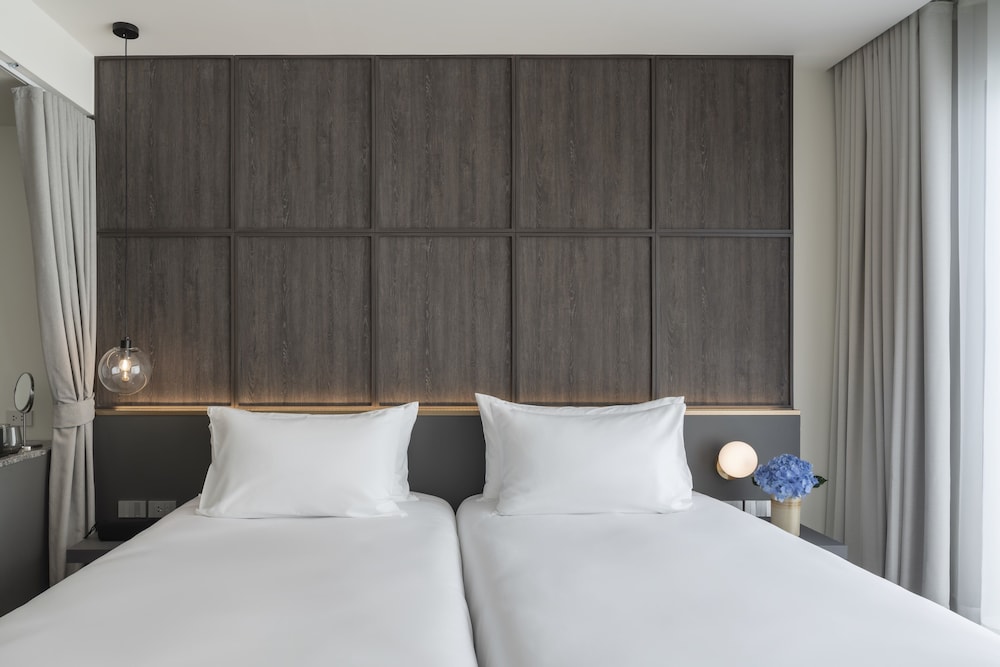 Lilit Bang Lumphu Hotel 28/66