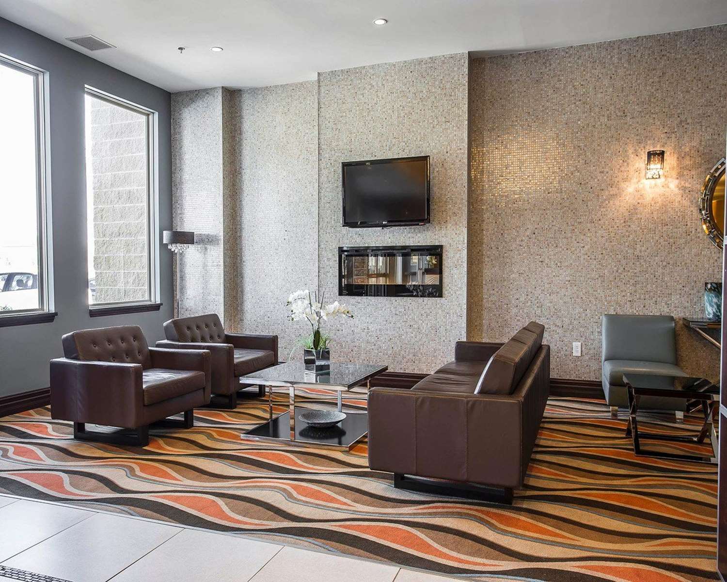 Comfort Hotel Bayers Lake 12/19
