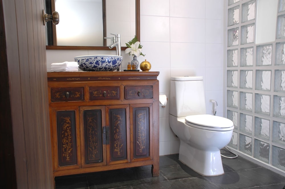 Baan Talay Chine Boutique Resort 67/70