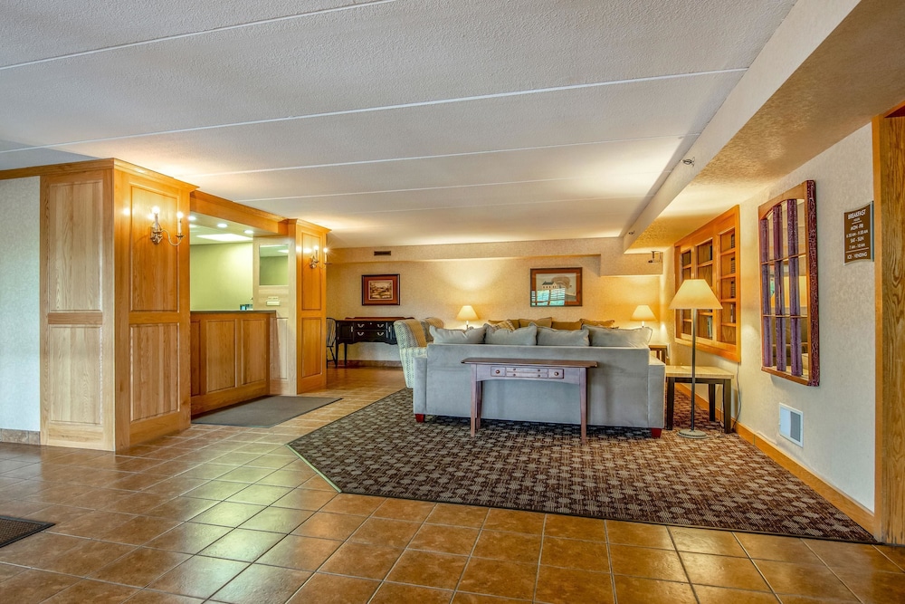 Quality Inn Tully I-81 18/61