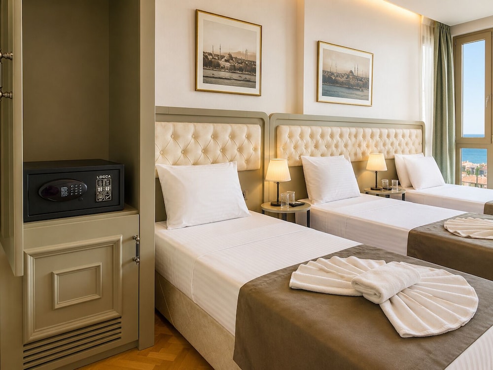 Mayer Hotel 13/48