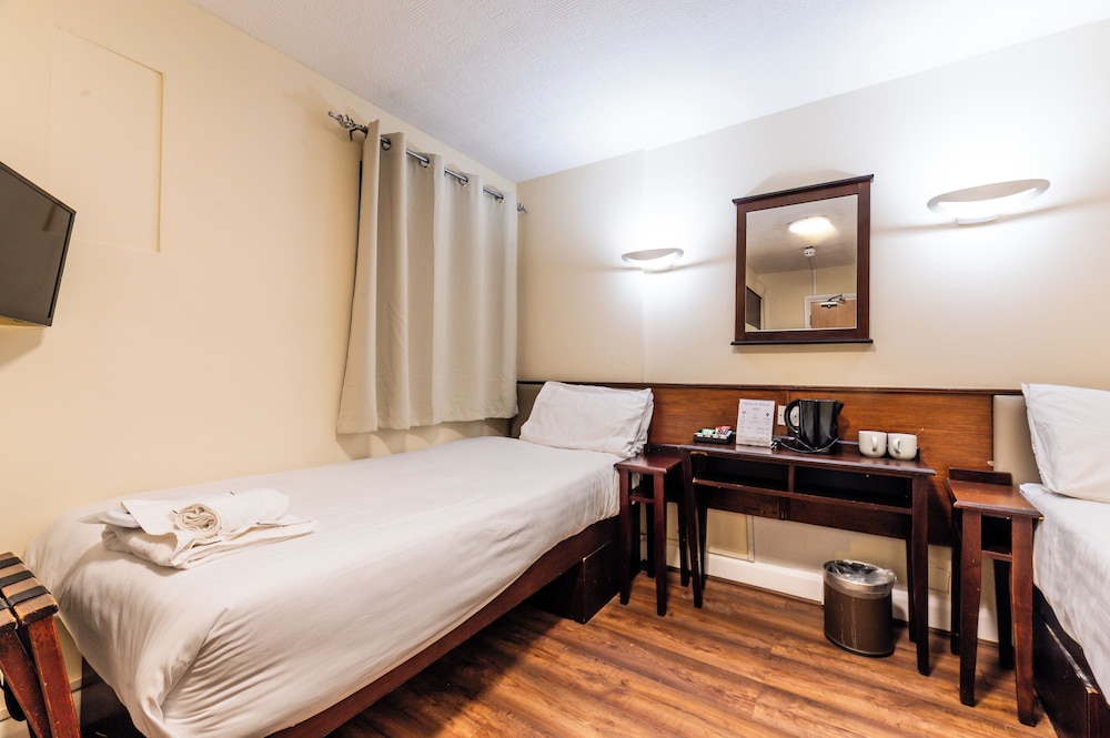 Belmont And Astoria Hotel 29/58