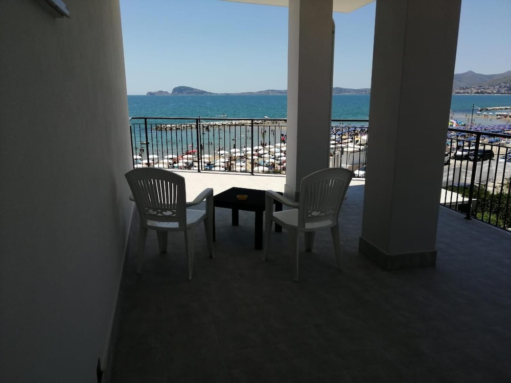 Hotel Tirreno 36/52