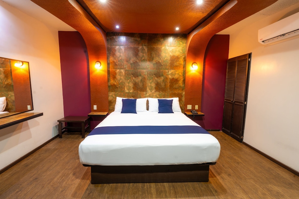 CAPITAL O Hotel Rose, Ensenada 21/48