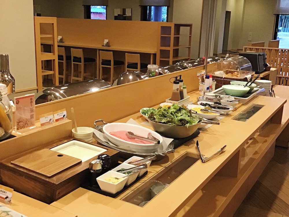 HOTEL ROUTE-INN new Gotemba interchange Route 246 34/38