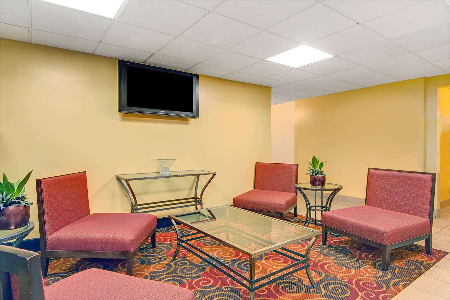 Super 8 By Wyndham Stamford/New York City Area 17/24
