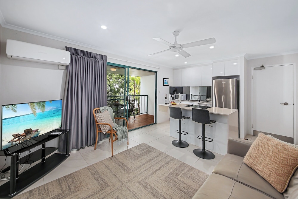 Chez Noosa Resort Motel 20/48