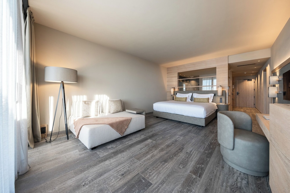 جناح بسرير كينج