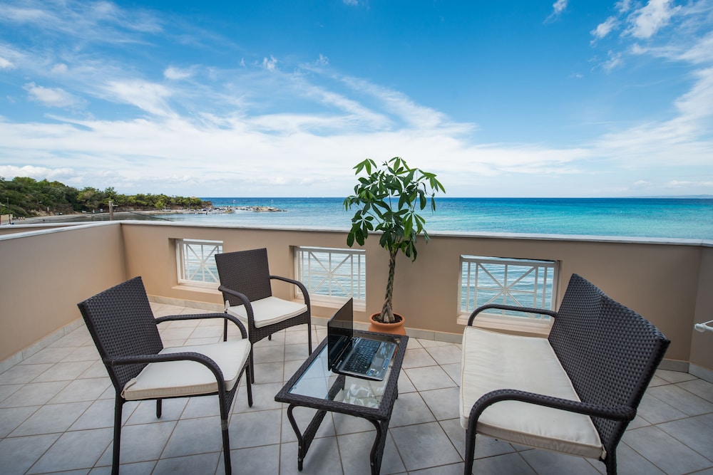 Al Mare Hotel 5/63