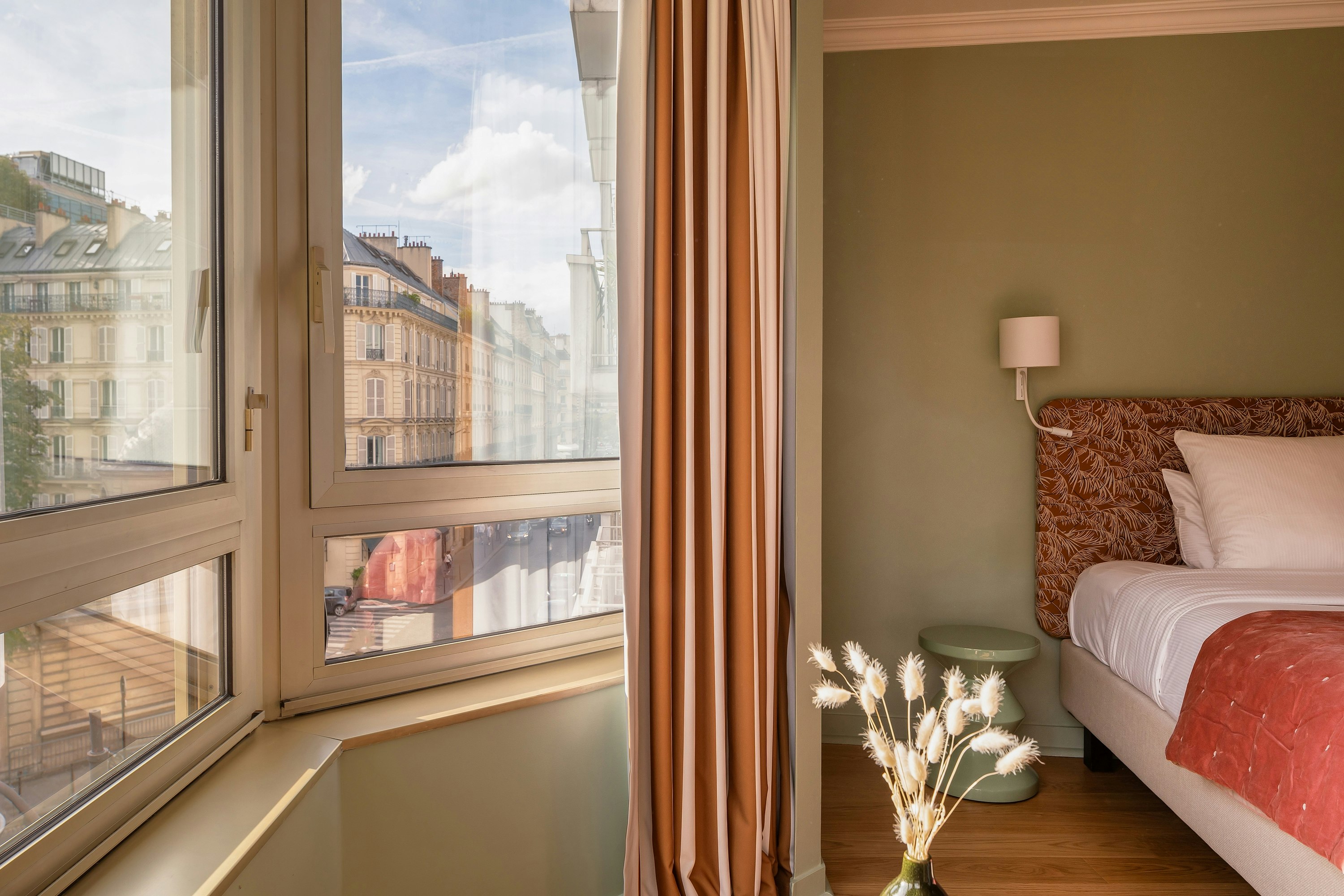 Royal Garden Champs Elysees 38/83