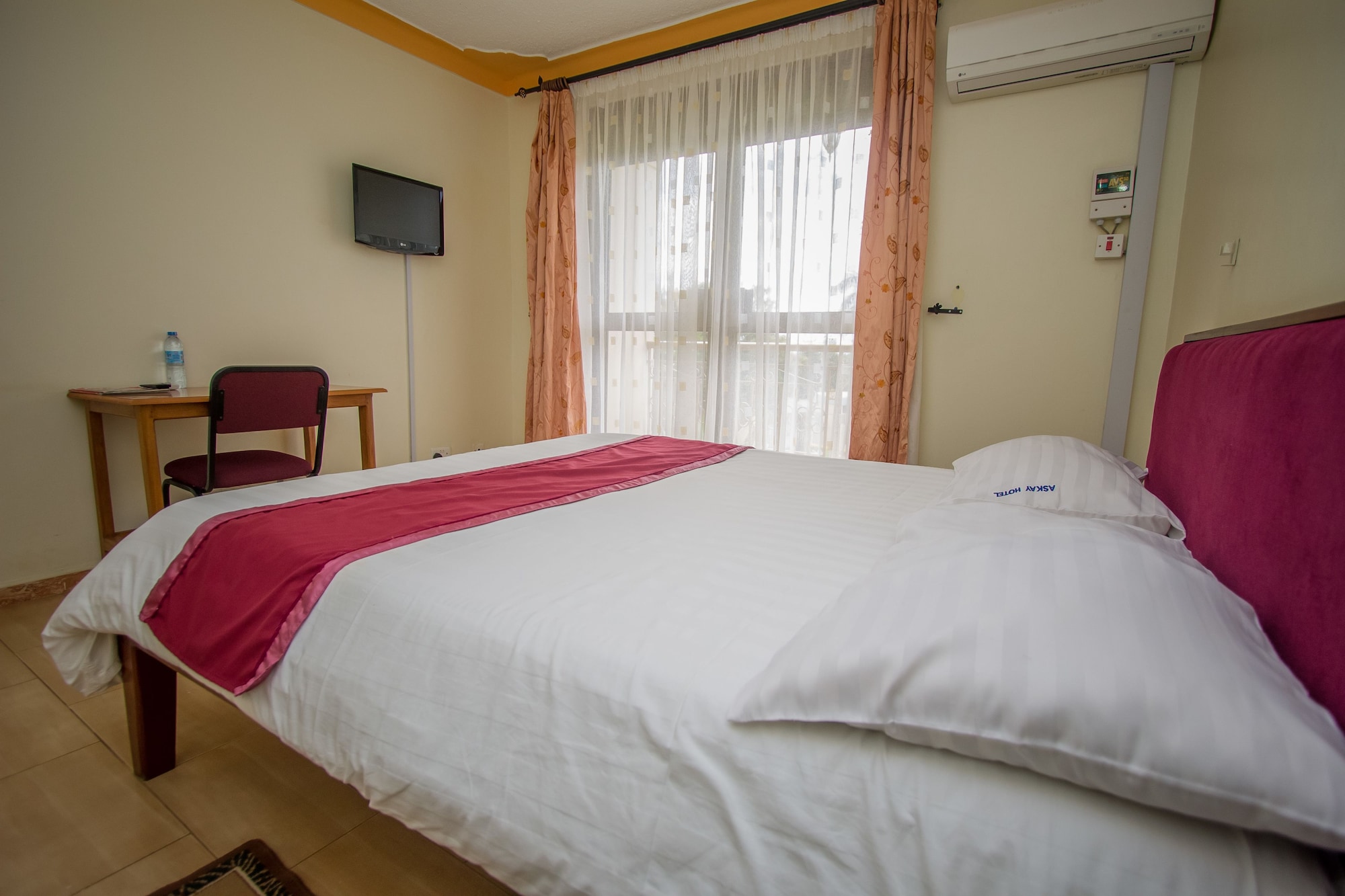 Superior, Twin Beds, Askay Hotel Suites Entebbe 2/10