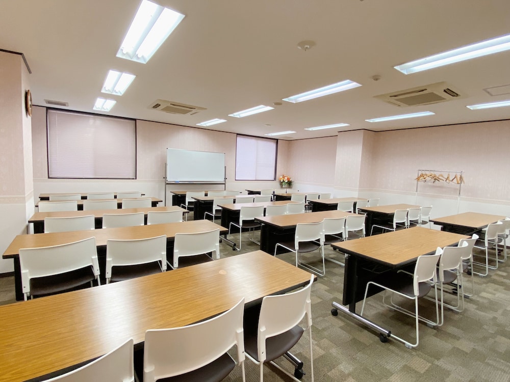 Toyoko Inn Nagoya Marunouchi 56/62