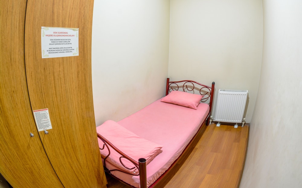 Gokce Pansiyon - Adult Only 18/52
