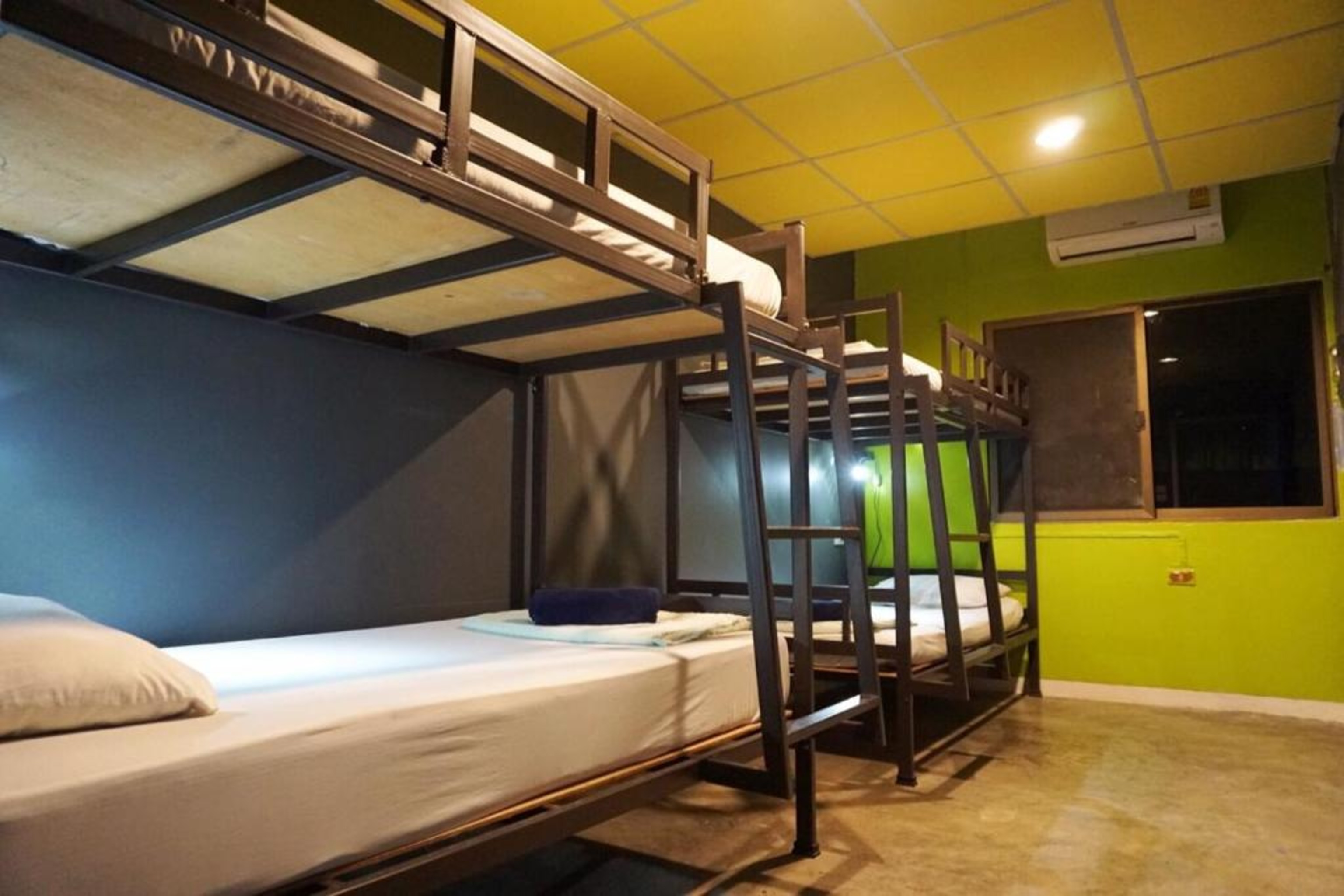 B&B House & Hostel 13/36