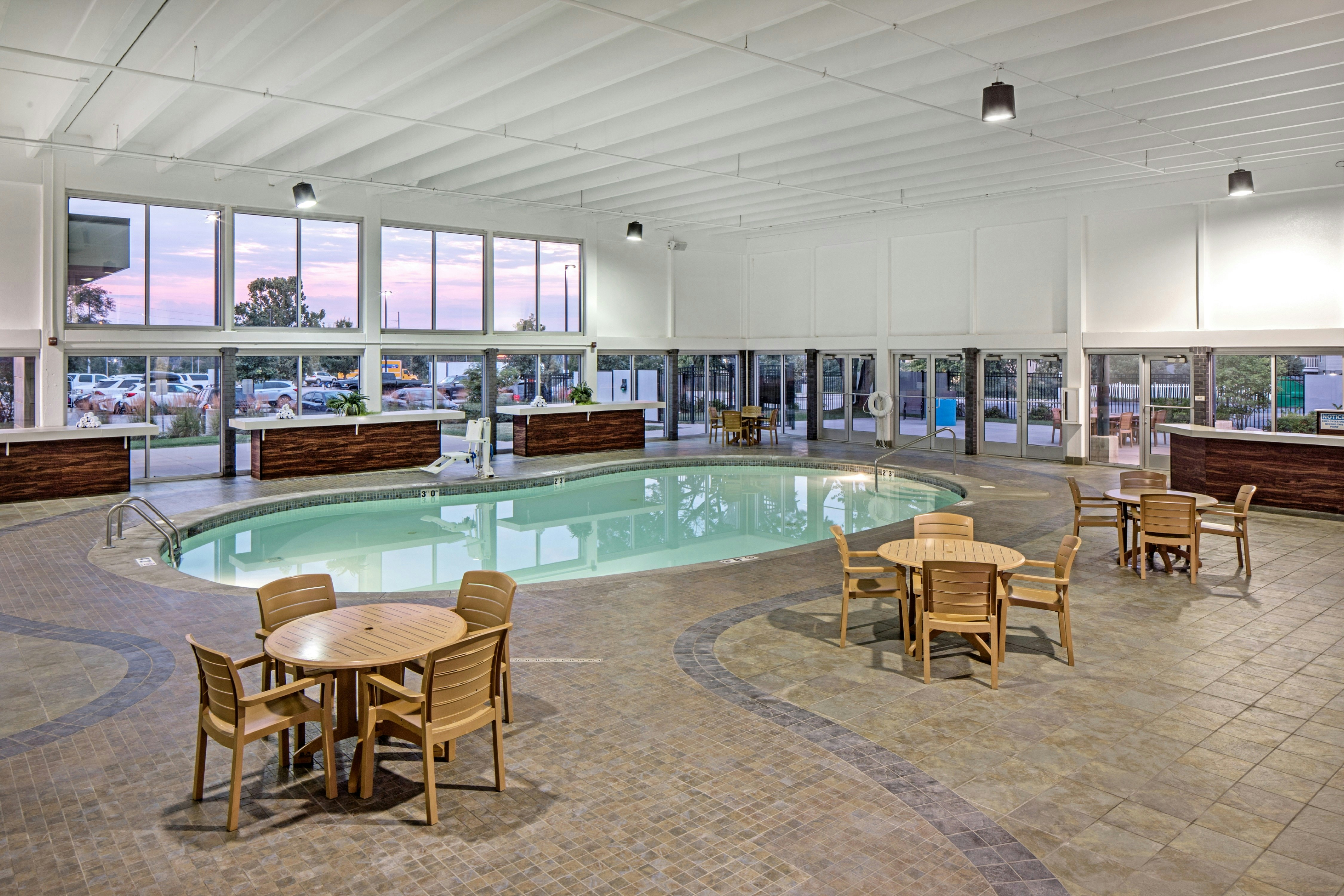 Doubletree By Hilton Omaha Southwest 17/54