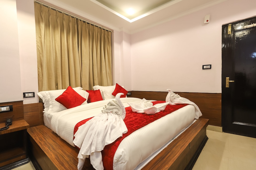 Hotel Holiday Hill 29/57