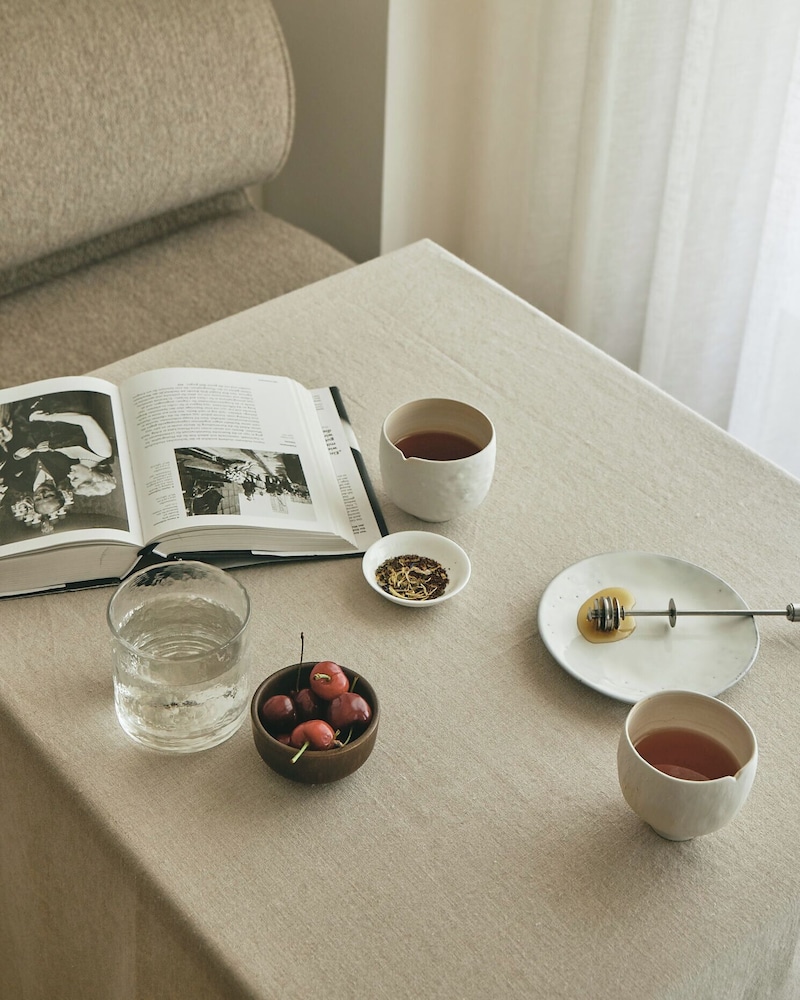 Hotel Adelante 51/59