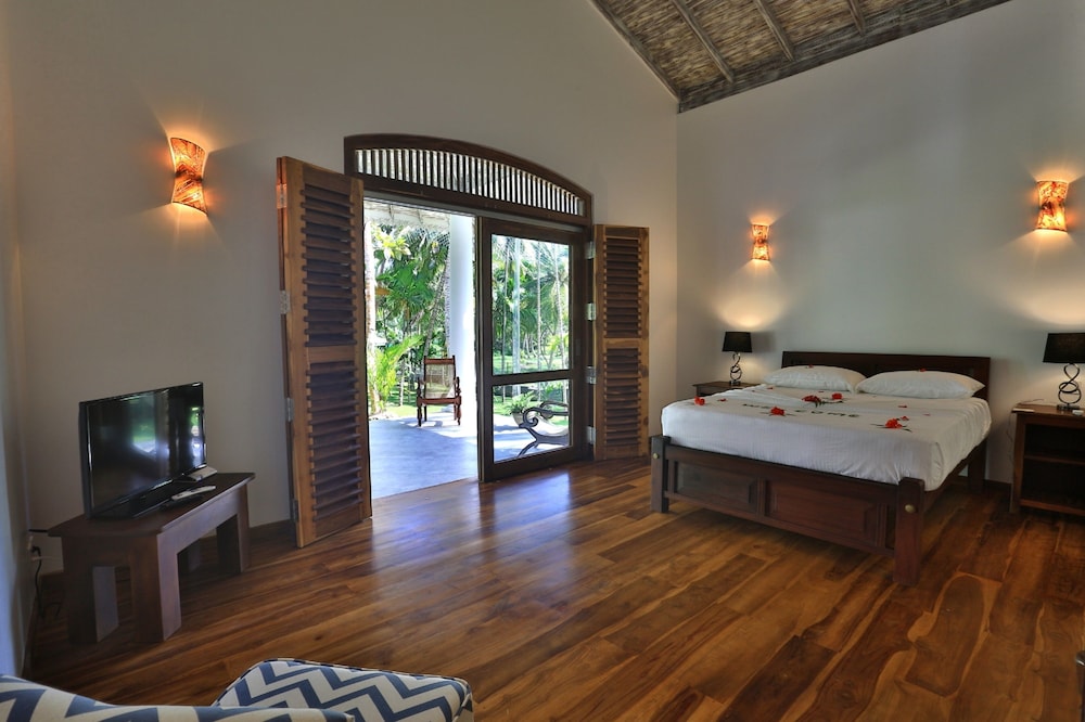 Amara Villa 12/47