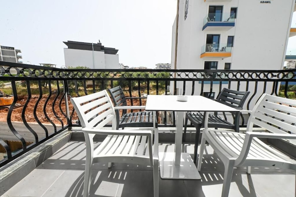 Bianco Hotel 54/61