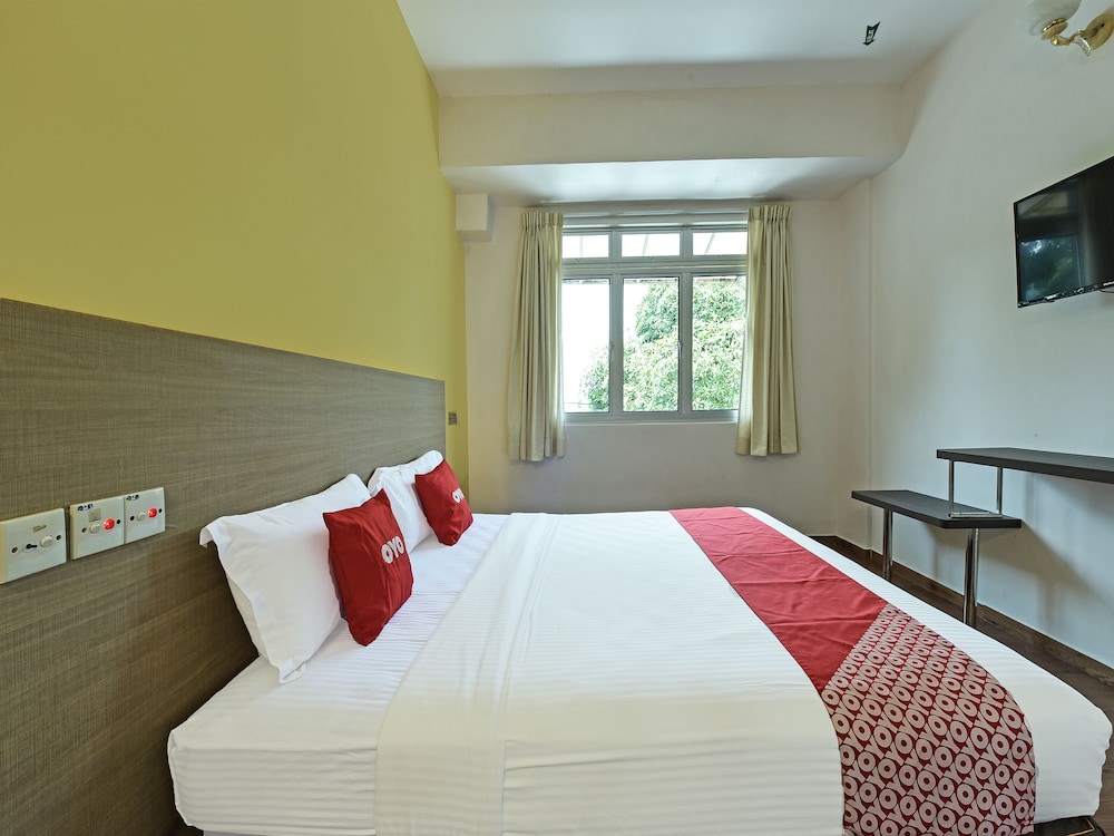 OYO 44036 Hotel De Perdana Hill 11/34