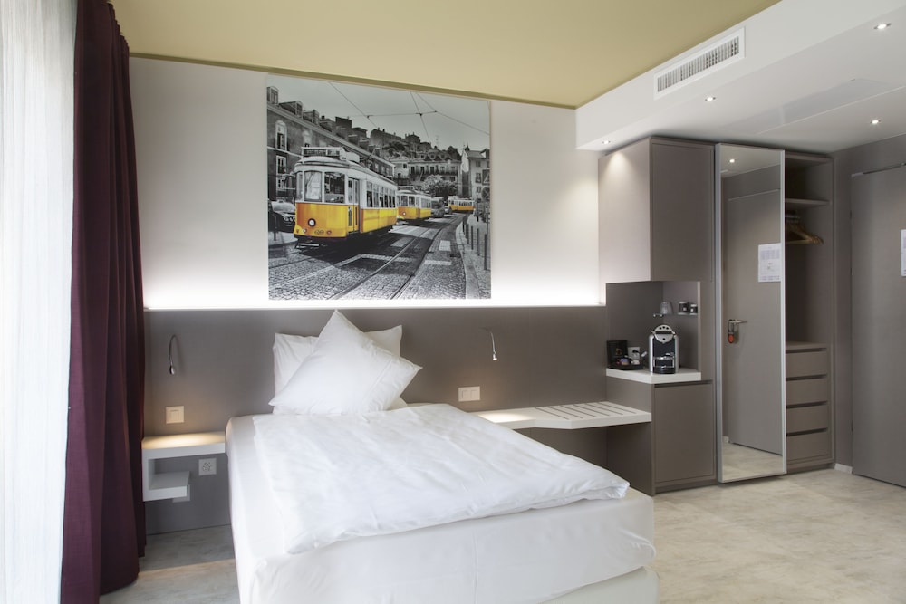 Hotel City Locarno 12/37