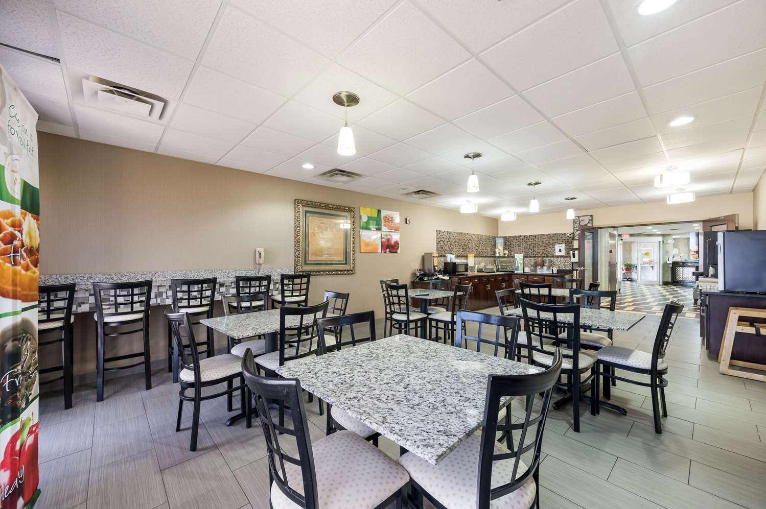 Quality Inn & Suites Huntsville Research Park Area 17/22