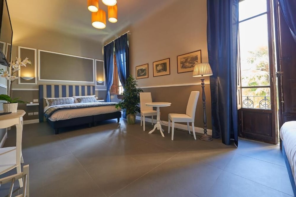 My Guest In Florence 23/50