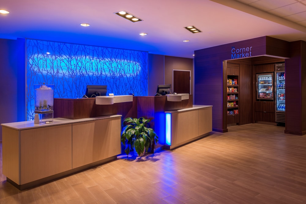 Fairfield Inn Suites St Louis Westport 4/39