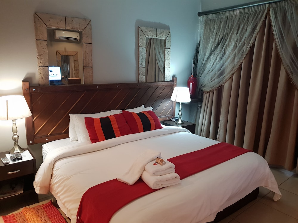 1 BEDROOM, LUXURY, SUITE