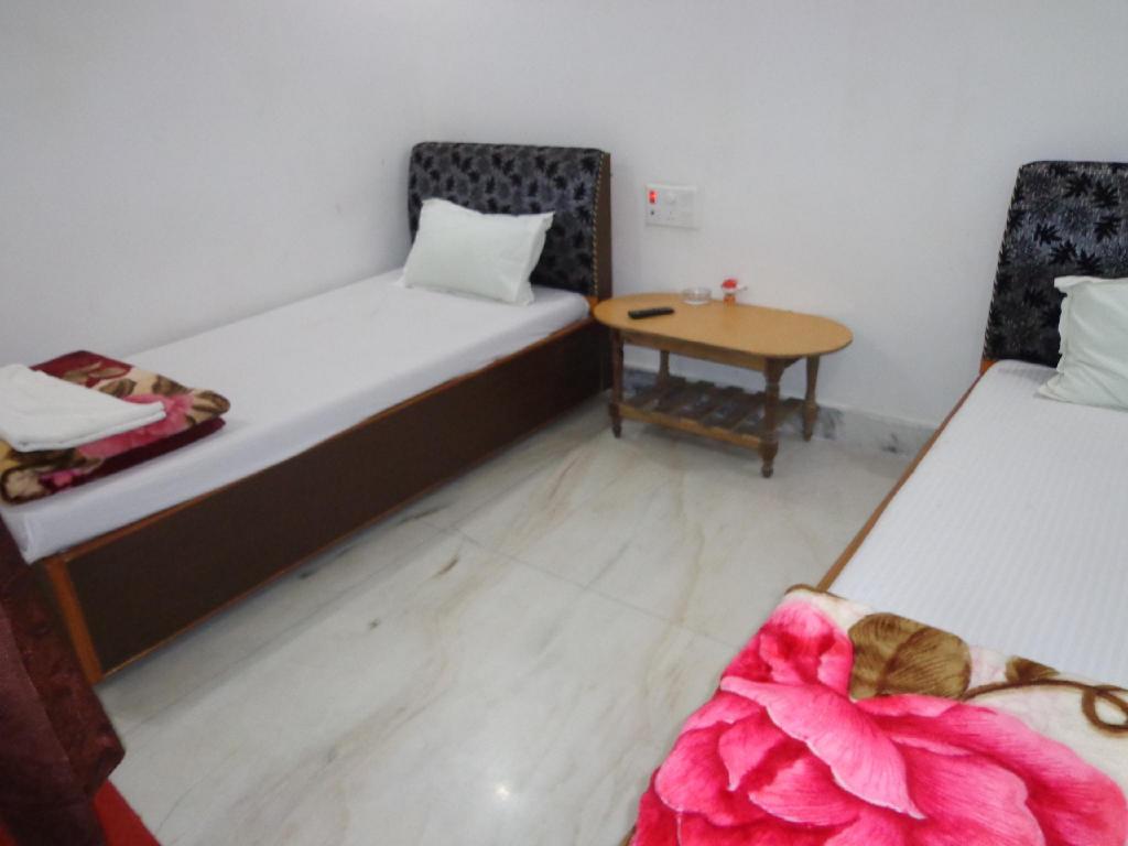 Jyoti Guest House 4/26