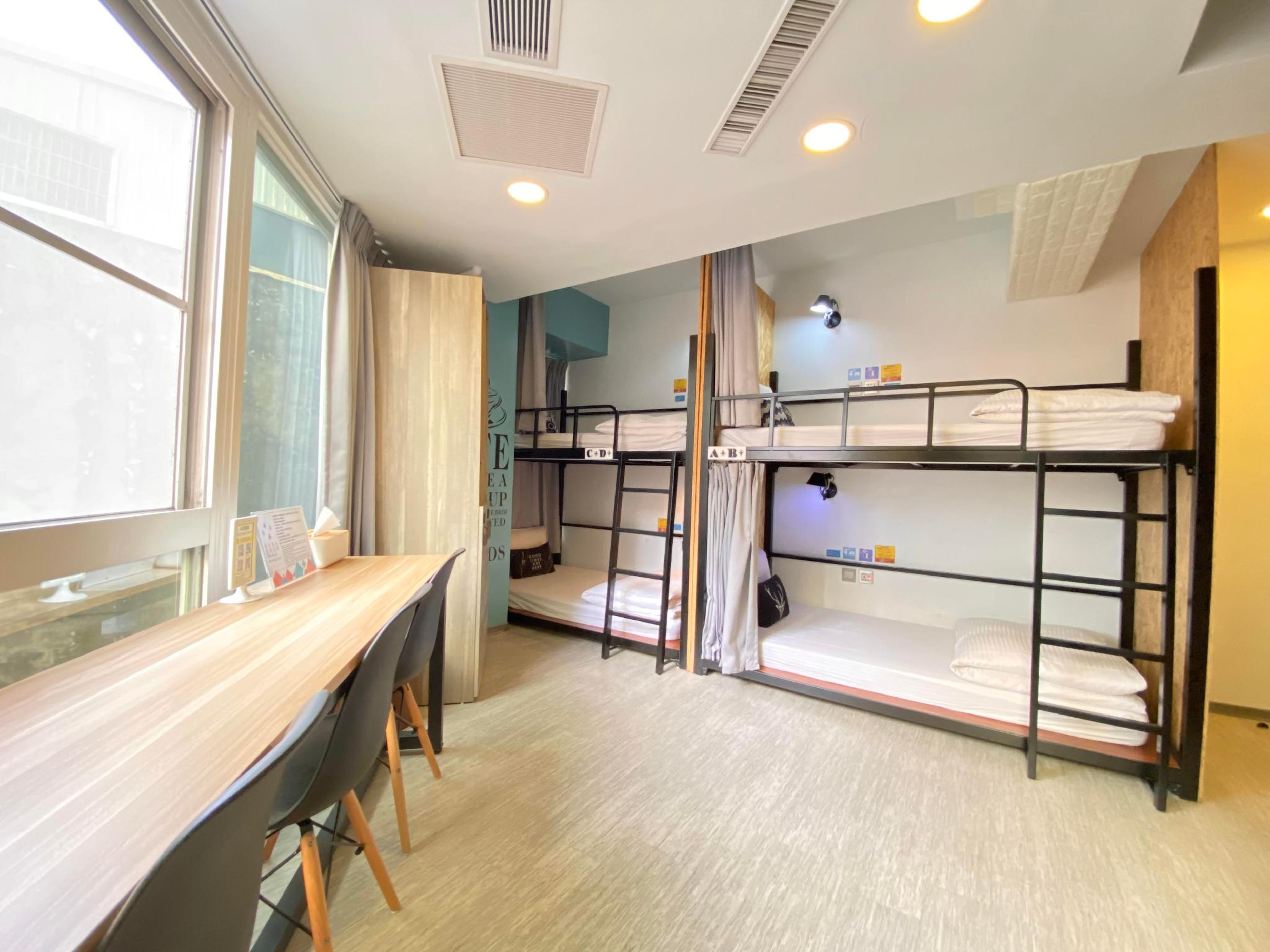 Mixed Dorm, Single, Bunk Bed