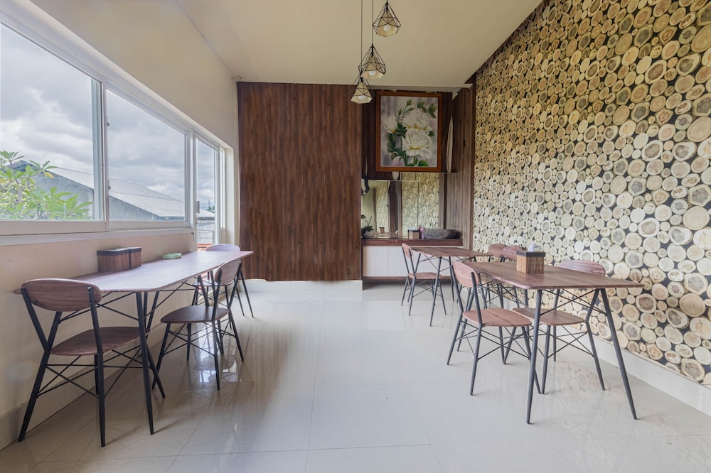 OYO 683 Jepun Guesthouse 12/22