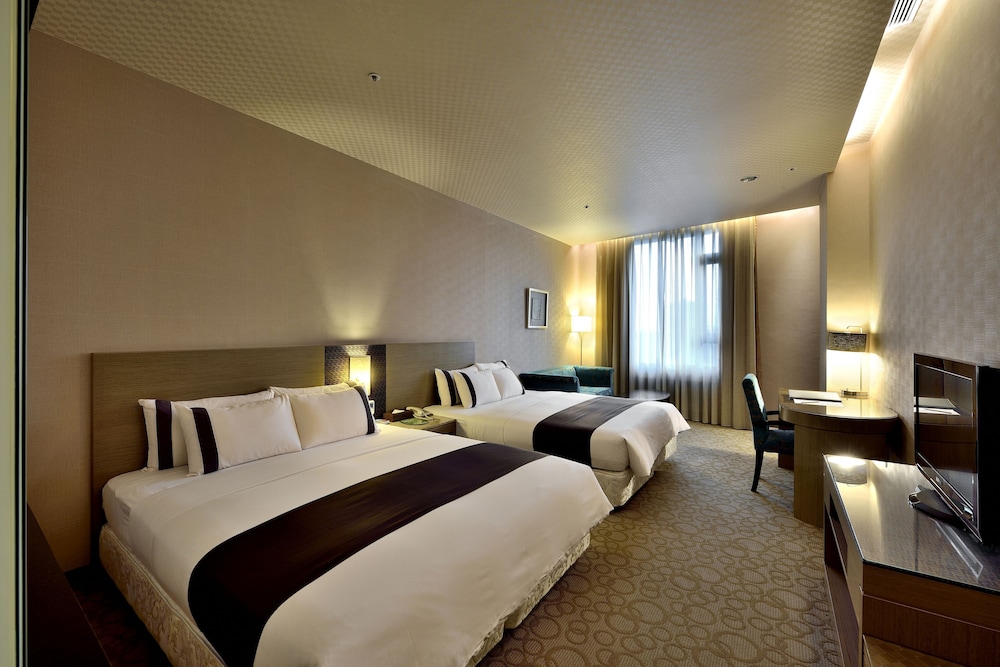 Shinkansen Grand Hotel 15/50