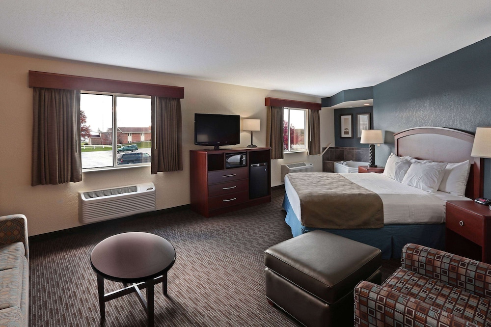 AmericInn by Wyndham Bay City 28/40