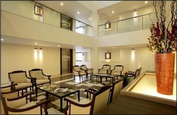 Hotel Utsav Deluxe 18/23