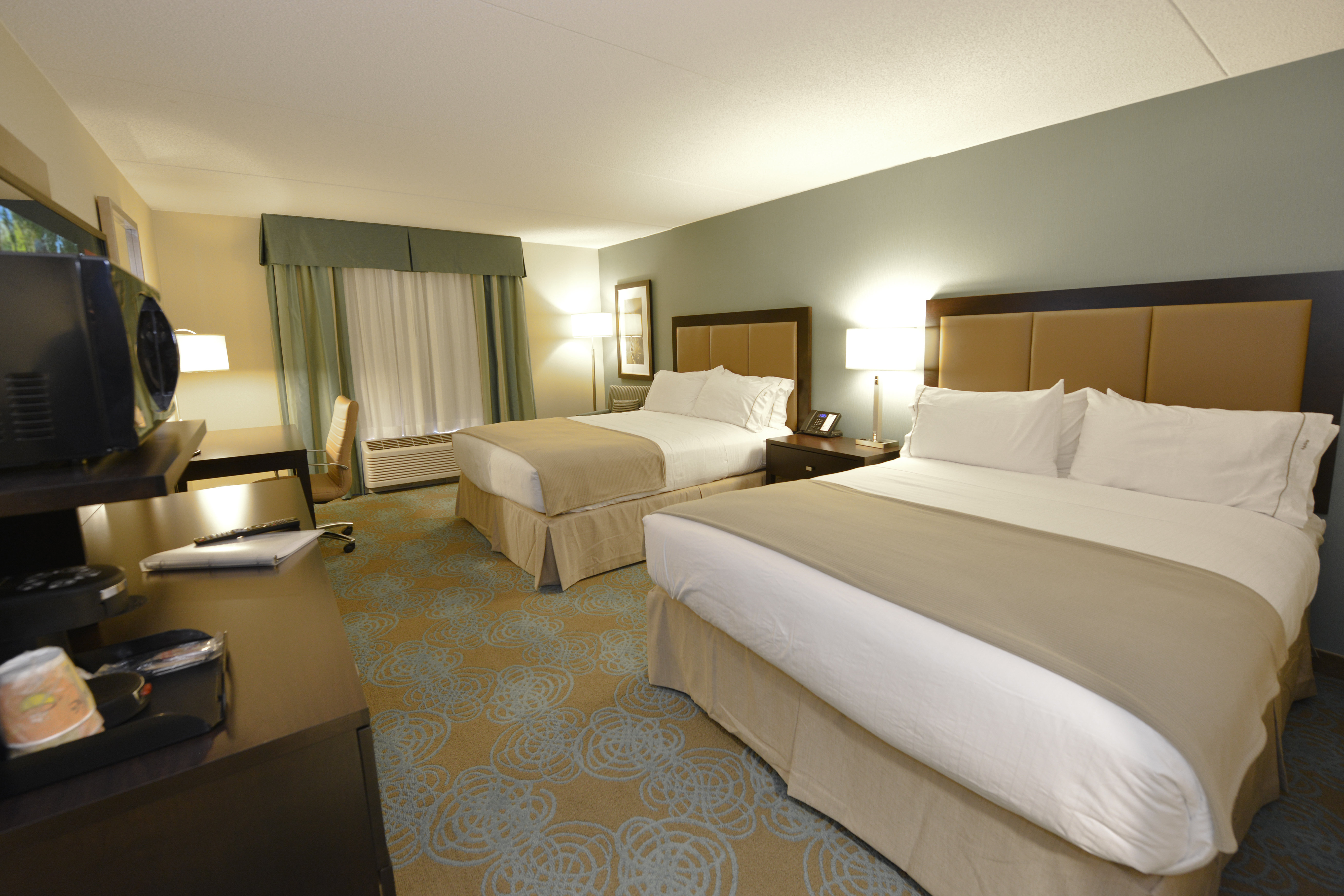 Holiday Inn Express Hotel Suites Waterloo St Jacobs 23/78