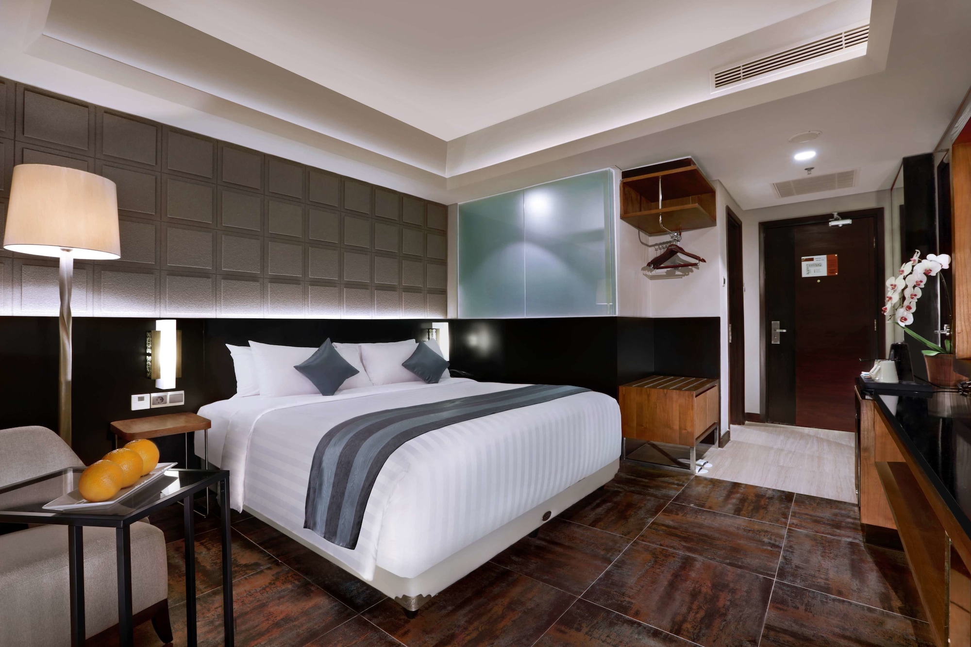 Room at Aston Pasteur, BANDUNG