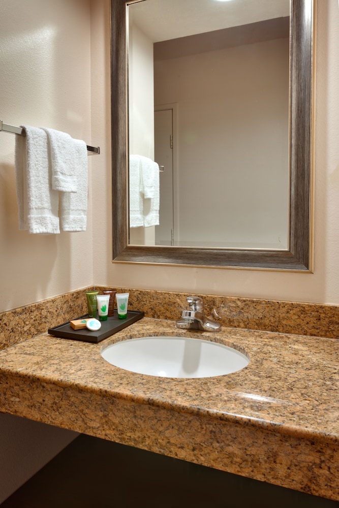Cortona Inn And Suites 38/78
